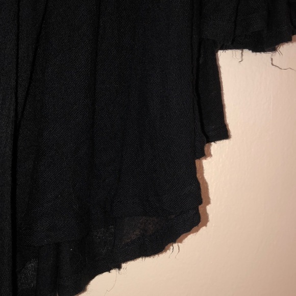 Flowing button down with velvet details - Picture 8 of 8